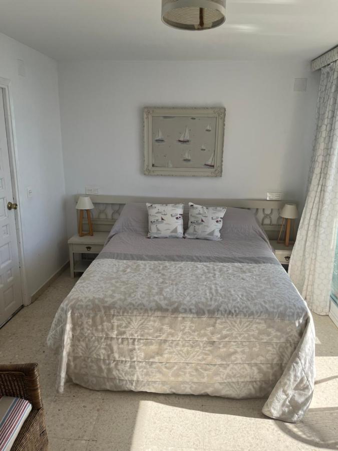 Large Three Bedroom Apartment Panoramic Sea Views Эстепона Экстерьер фото
